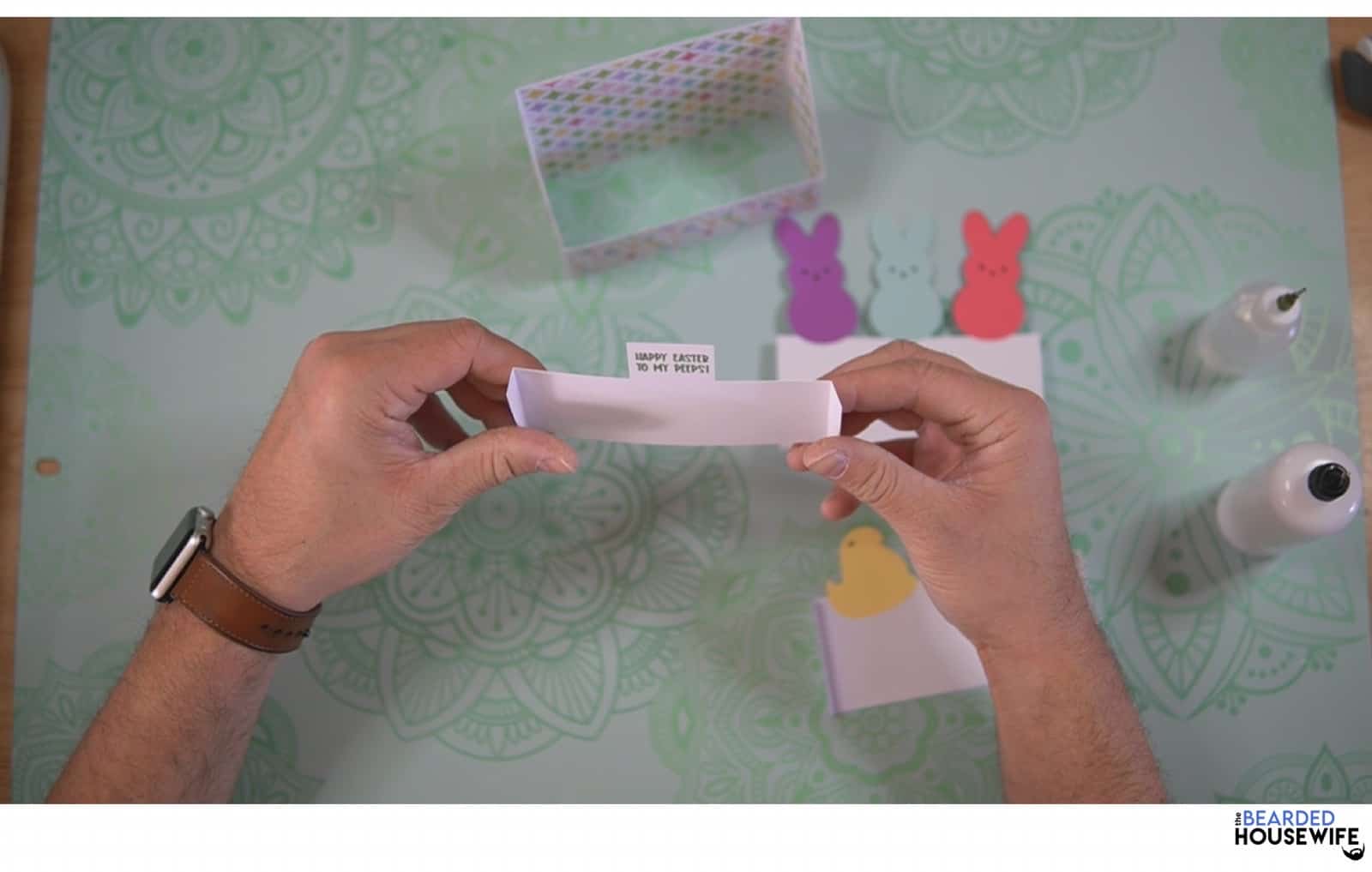 fold the tabs on the sentiment piece toward you