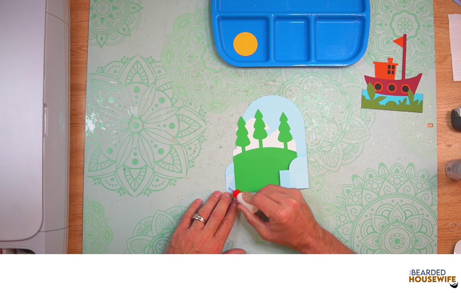 add glue to the front left tab
