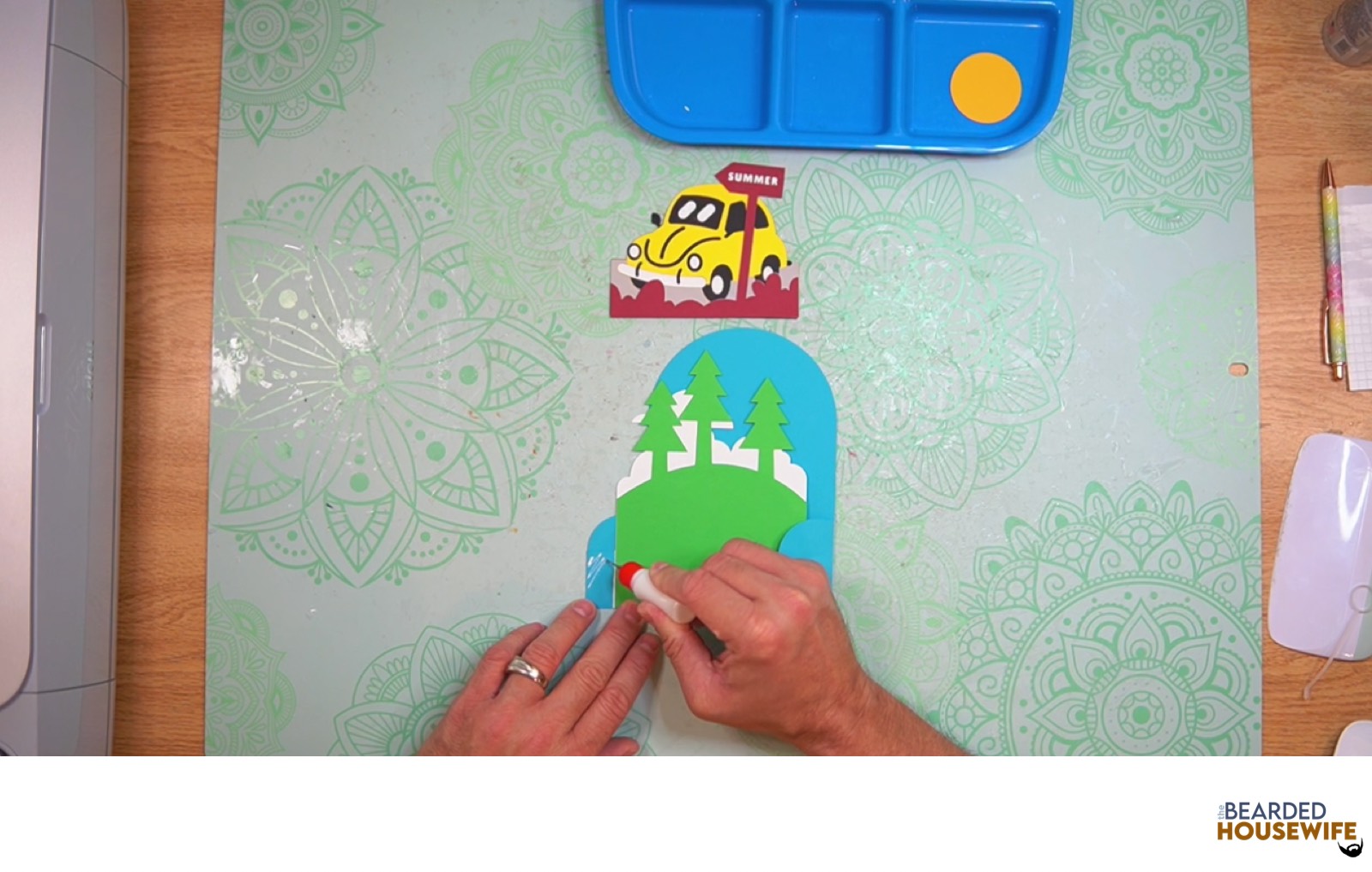 add glue to the front left tab