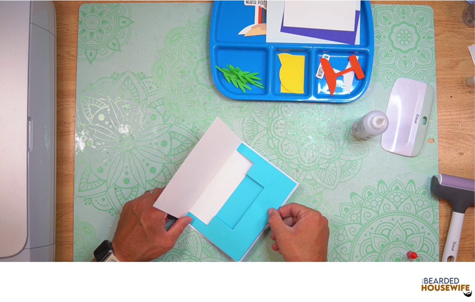 attach the popup to the card base
