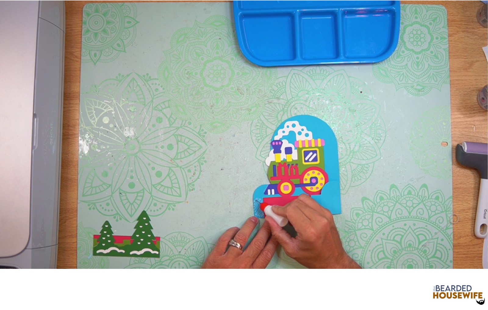 add glue to the front left tab