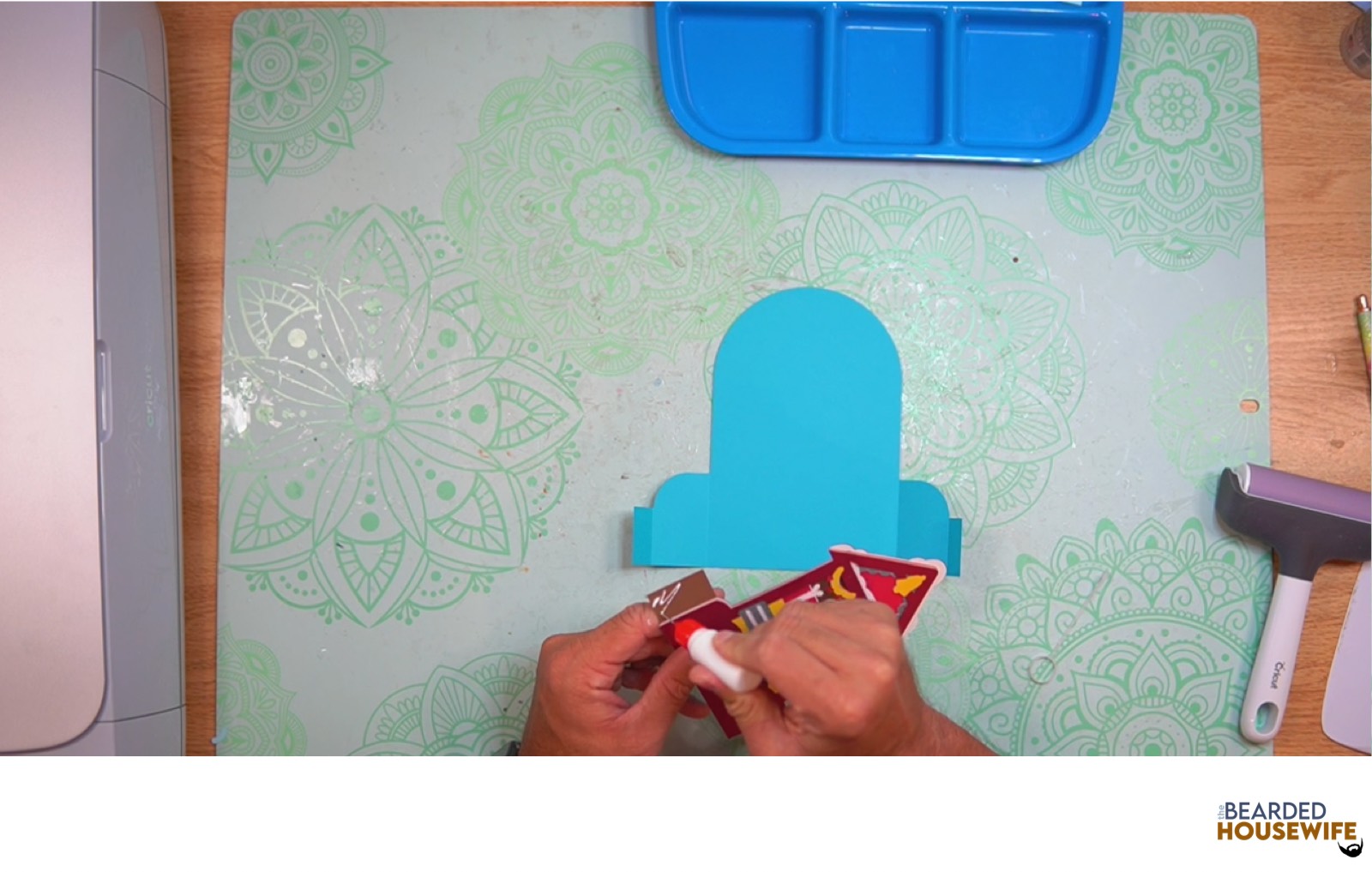 add glue along the left tab