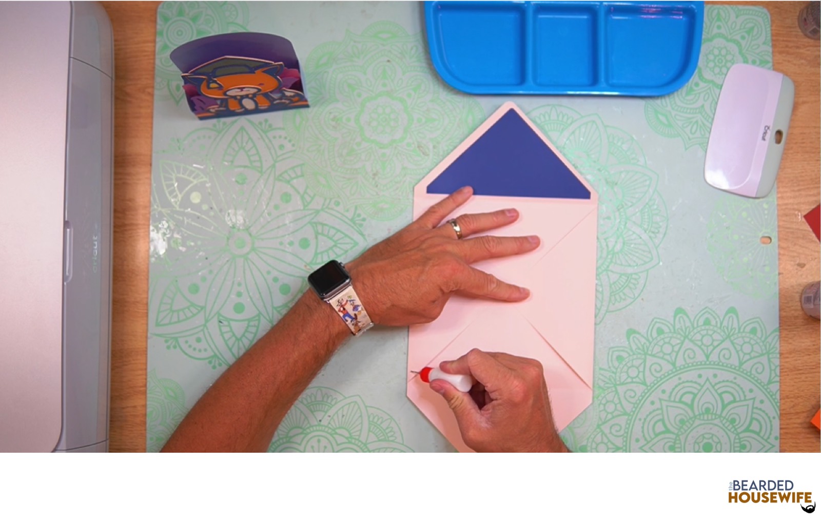 add glue to the bottom of the side flaps