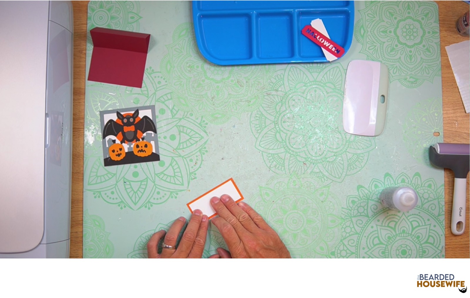 layer the messaging panel