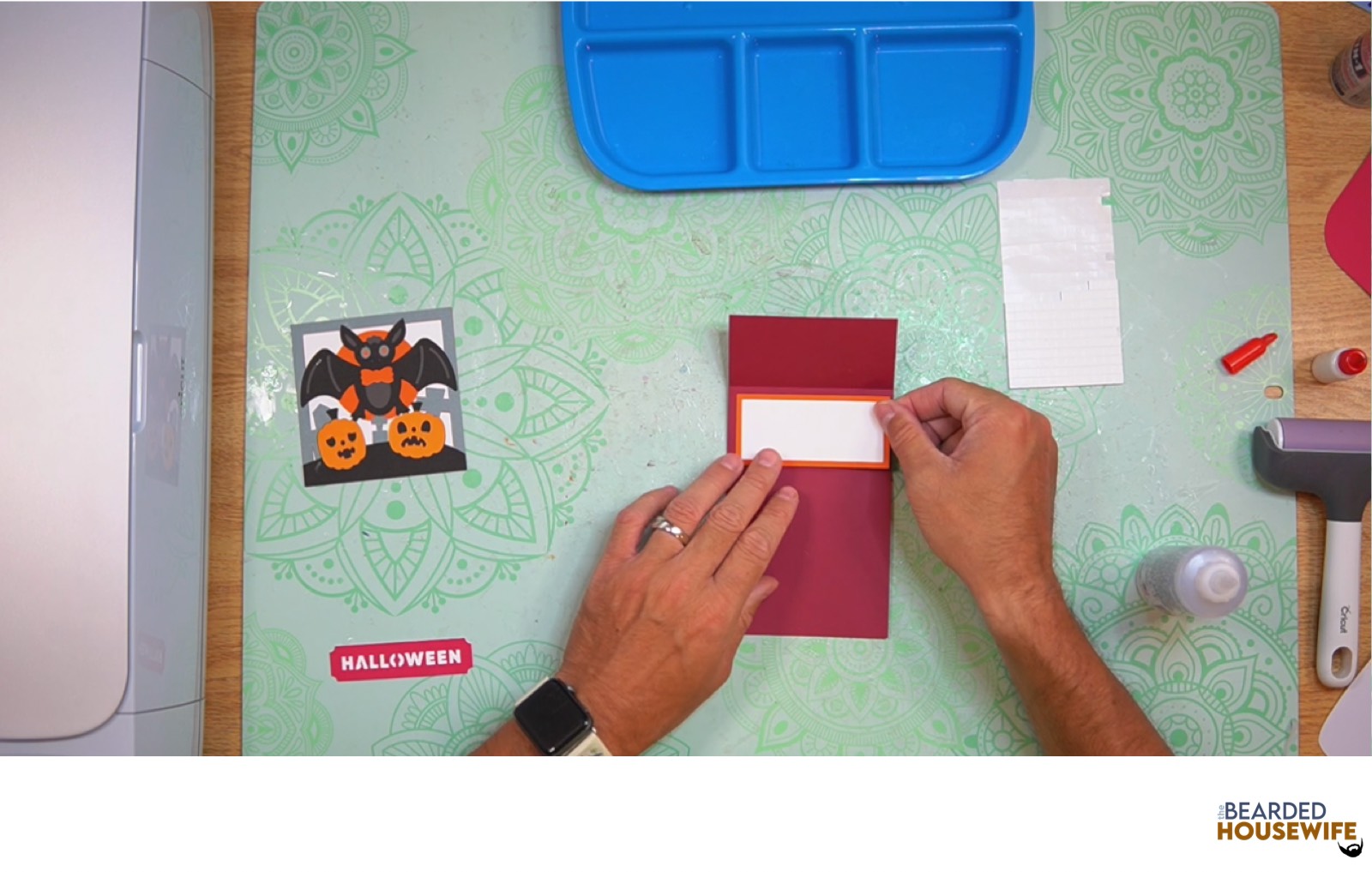 attach the messaging panel