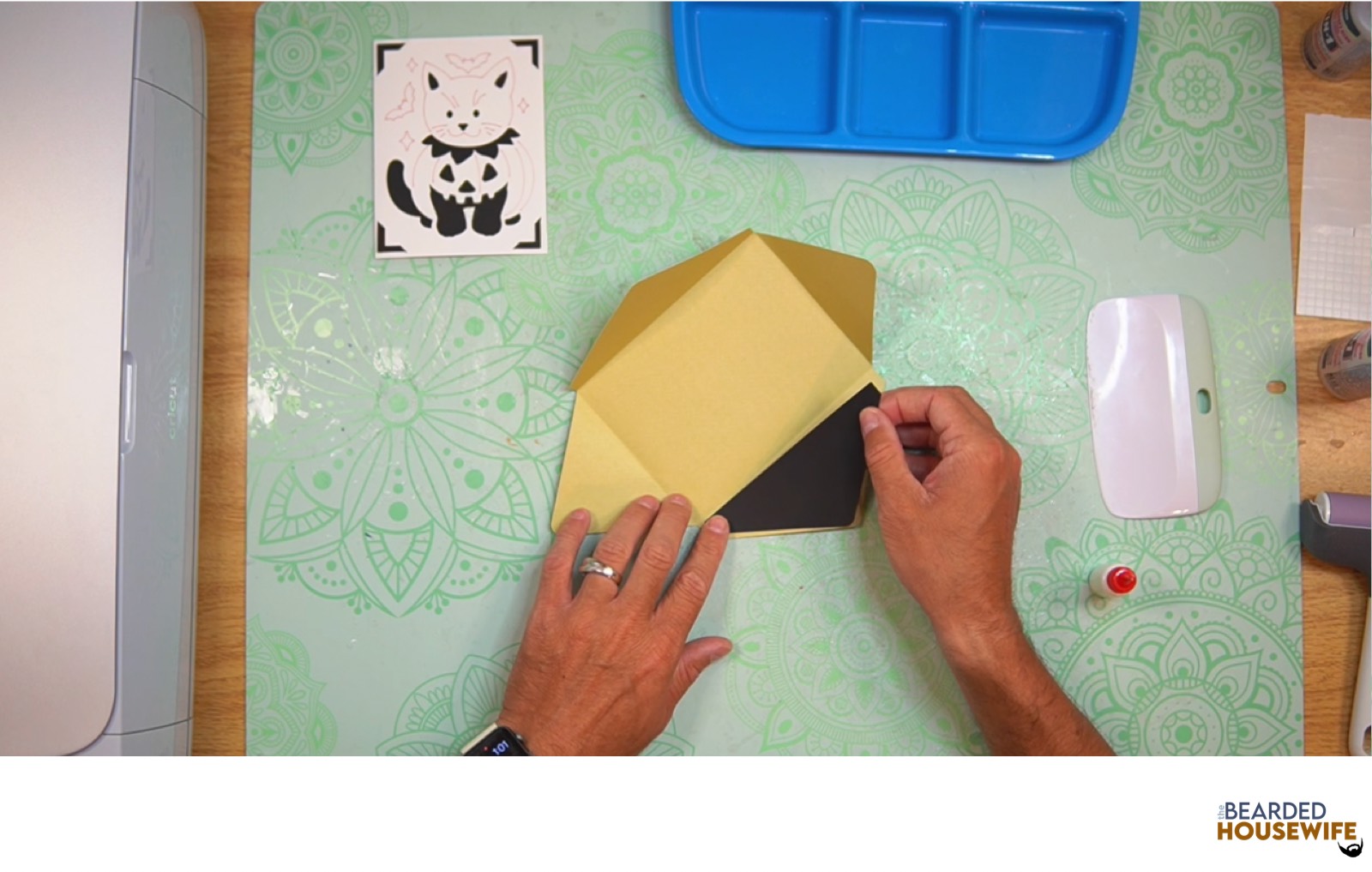 attach the inlay to the envelope