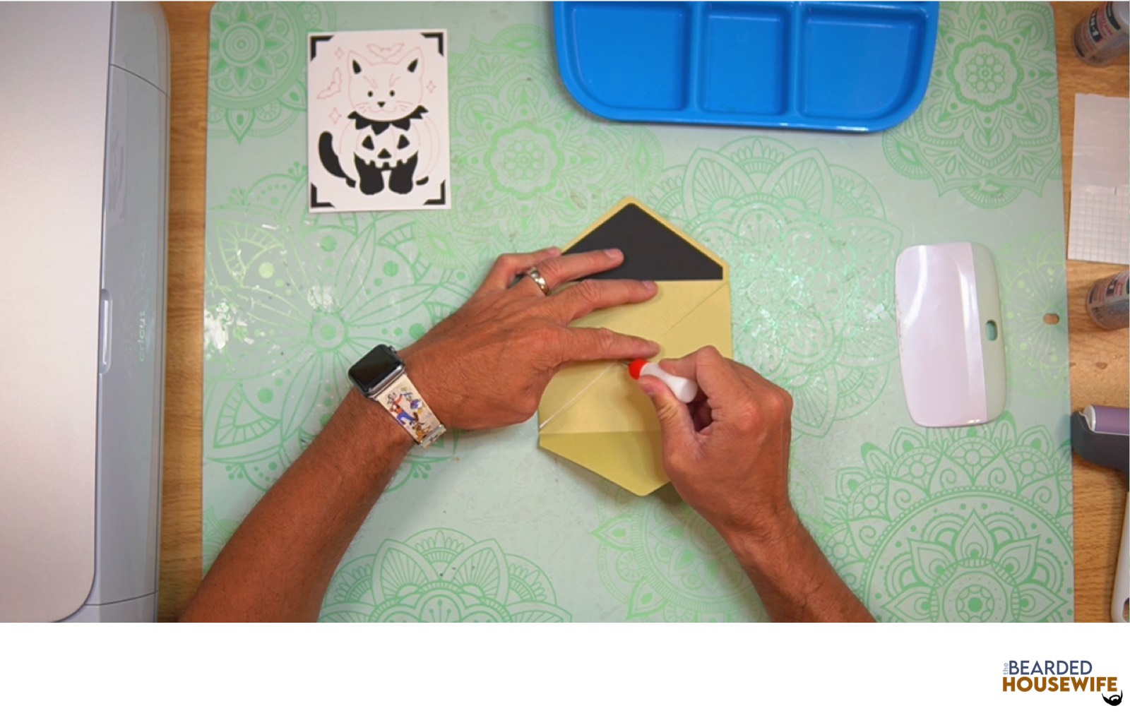 add glue to the bottom of the side flaps