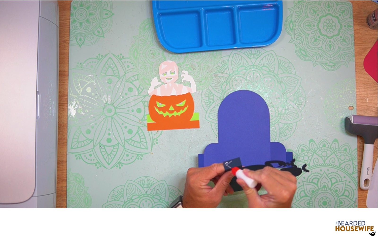 add glue to the left tab on the inside tab piece