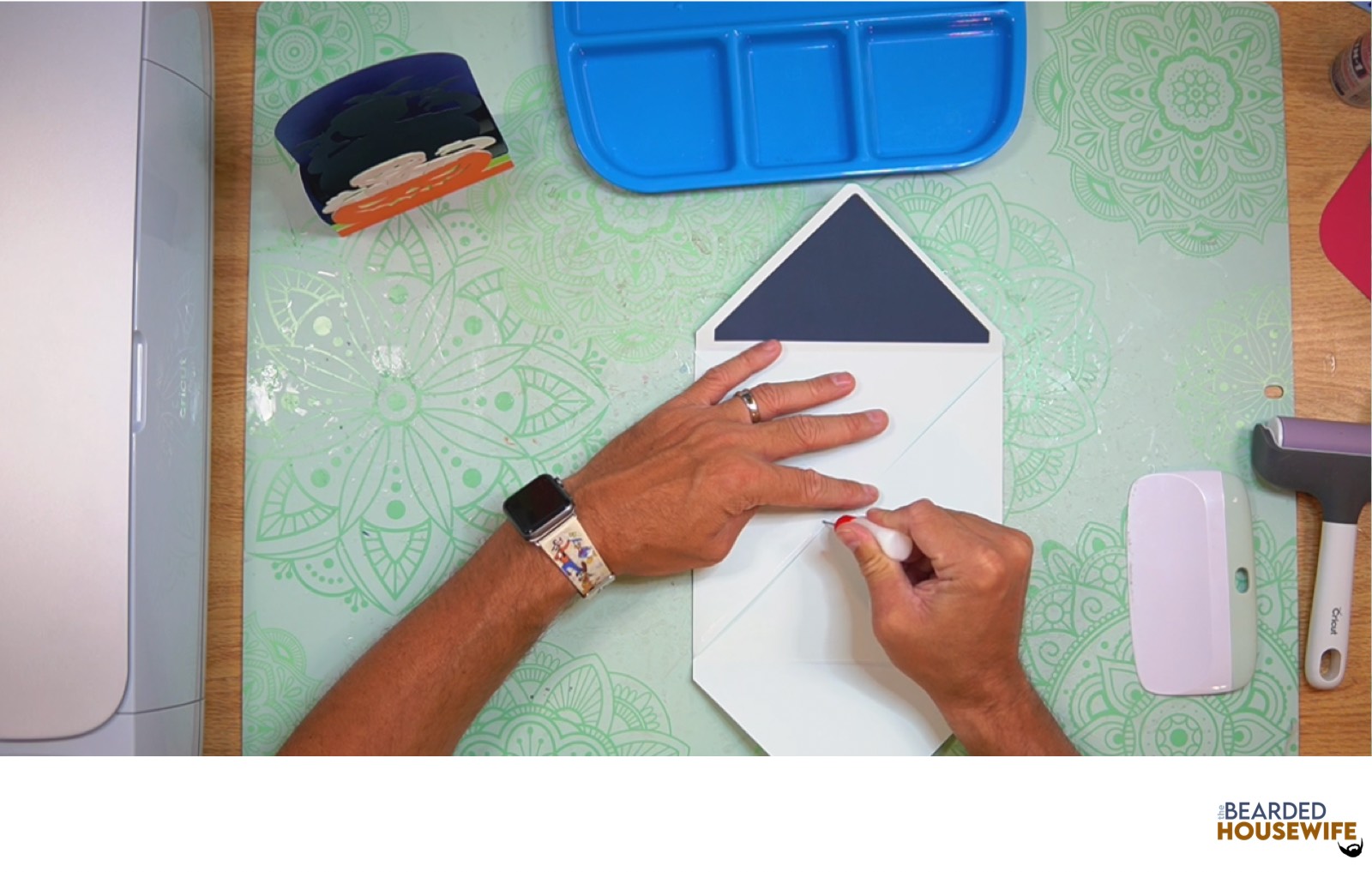 add glue to the bottom of the side flaps