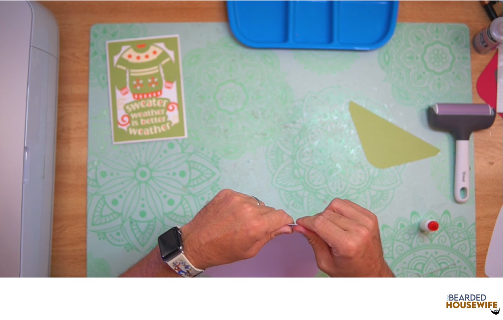 fold the envelope along the score line