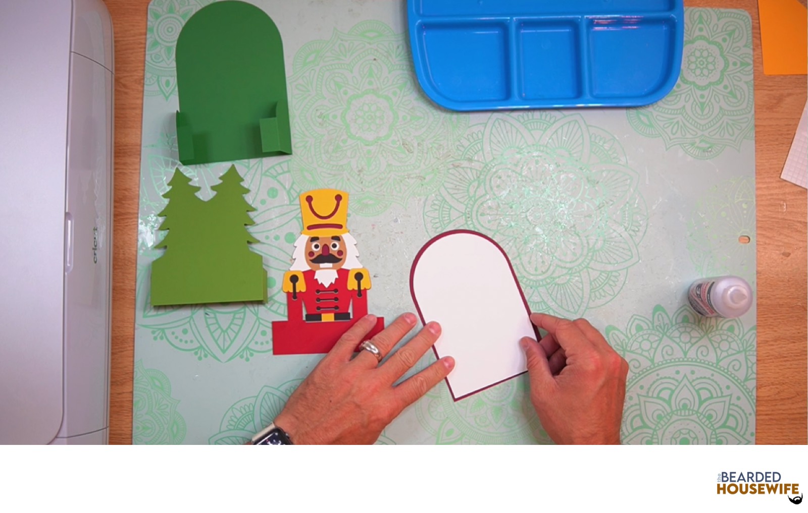 layer the messaging panel