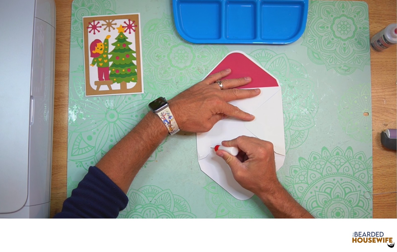 add glue to the bottom of the side flaps