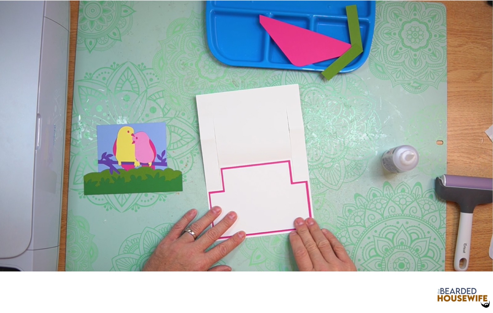 attach the messaging panel