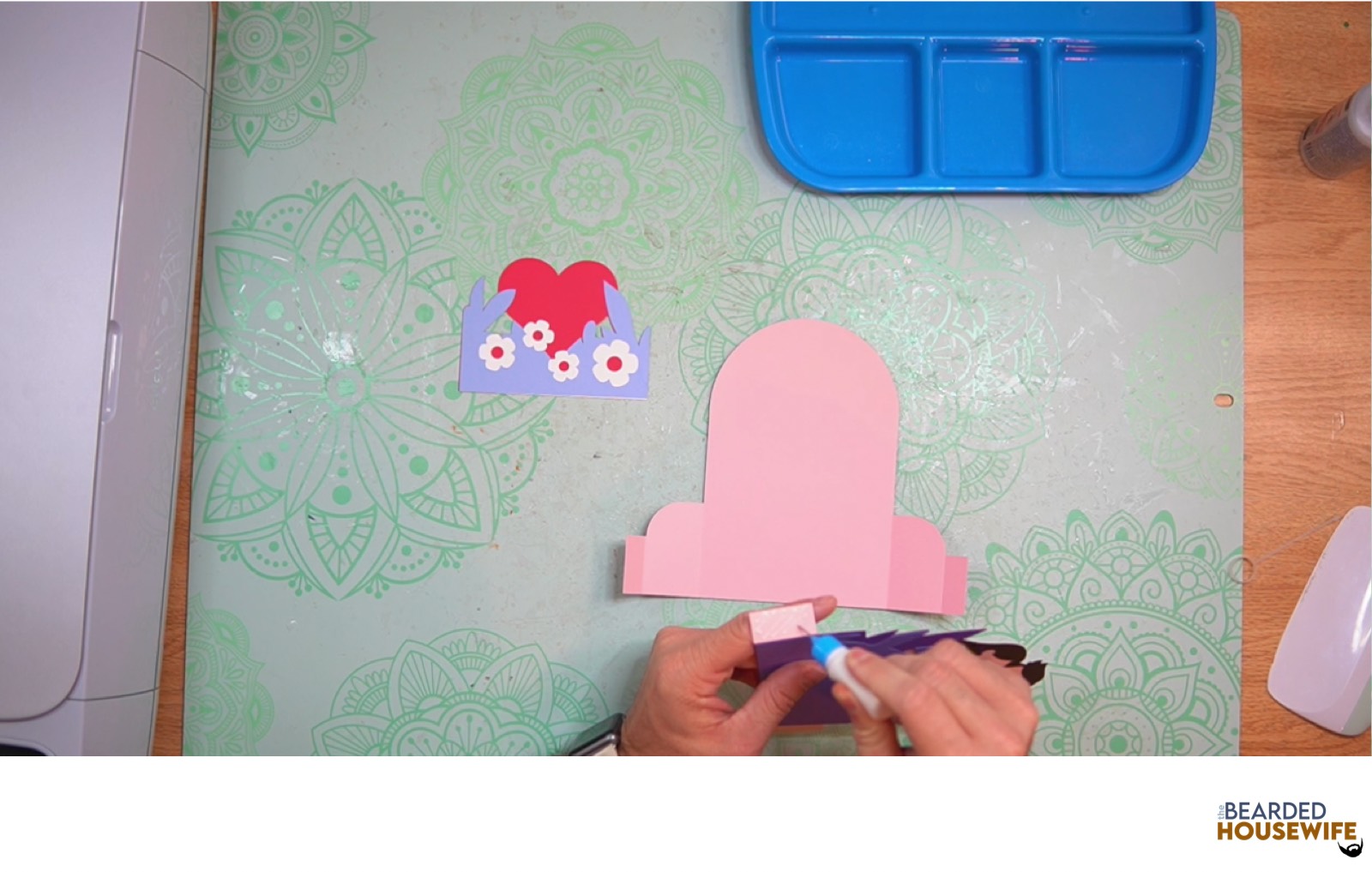 add glue to the left tab