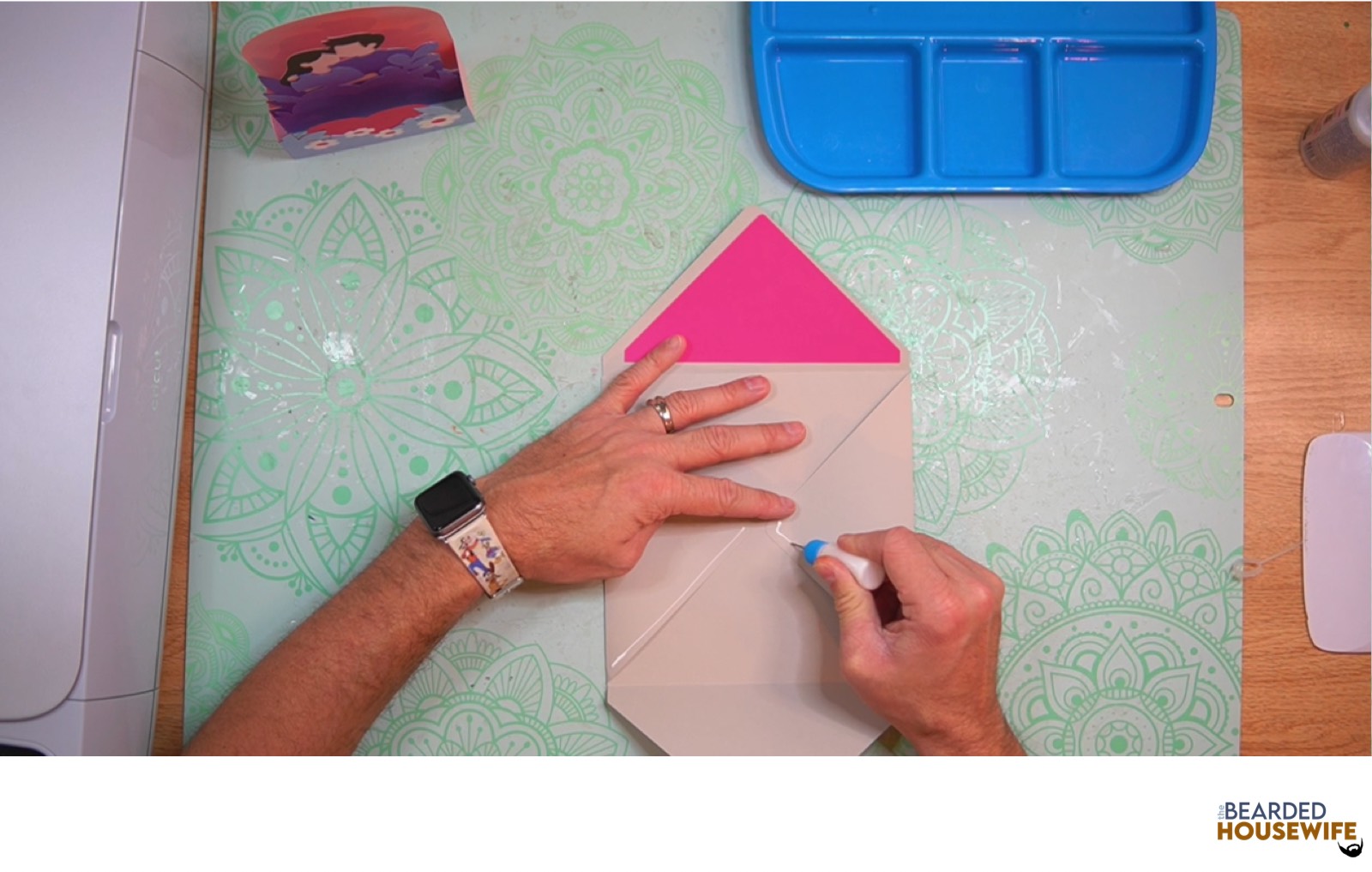 add glue to the bottom of the side flaps