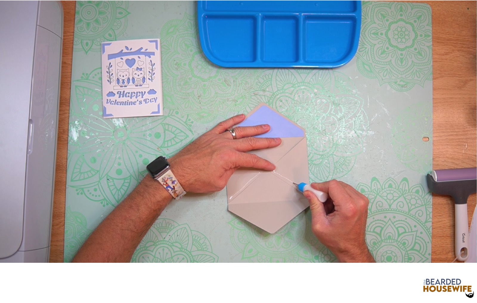 add glue to the bottom of the side flaps