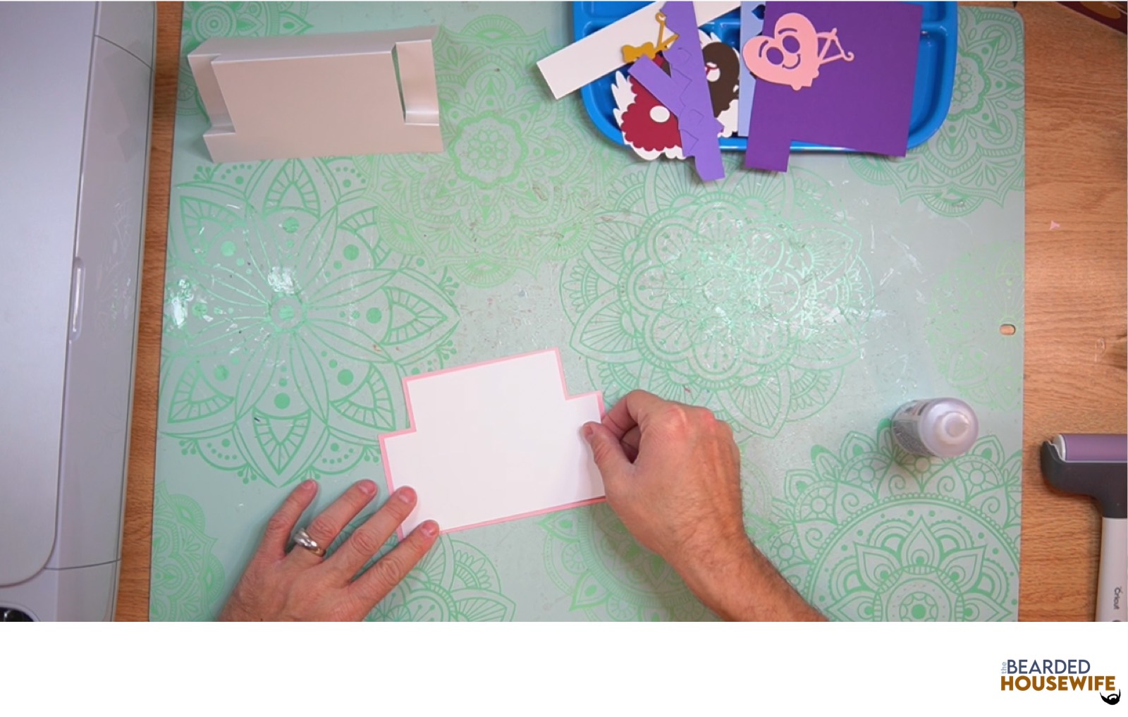 layer the messaging panel