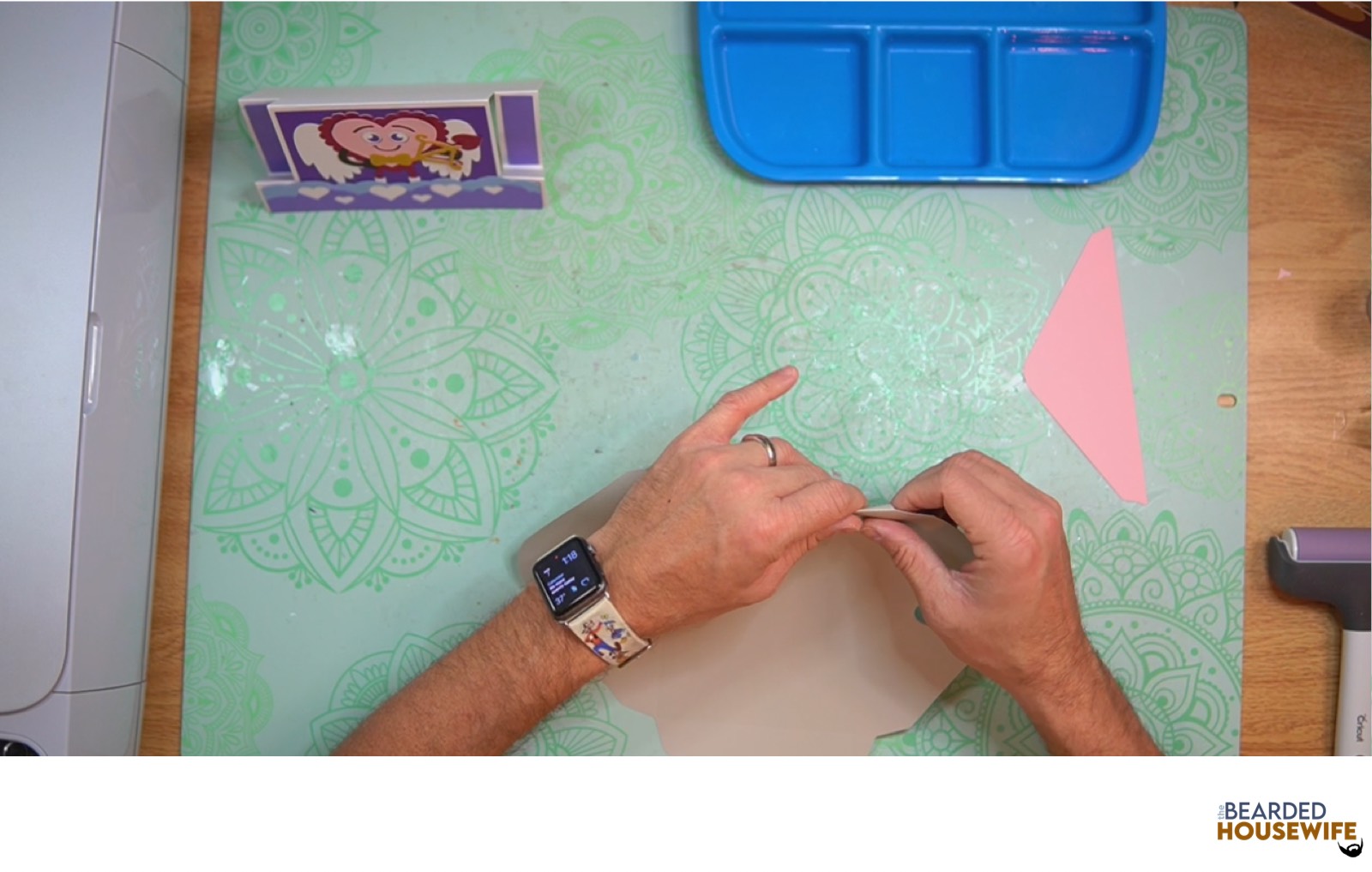 fold the envelope along the score lines