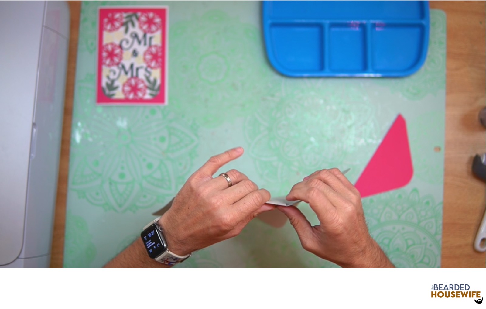 fold the envelope along the score lines