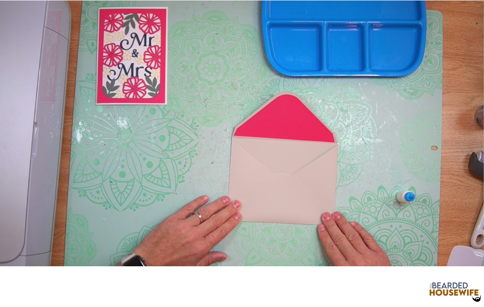 bring the side flaps up