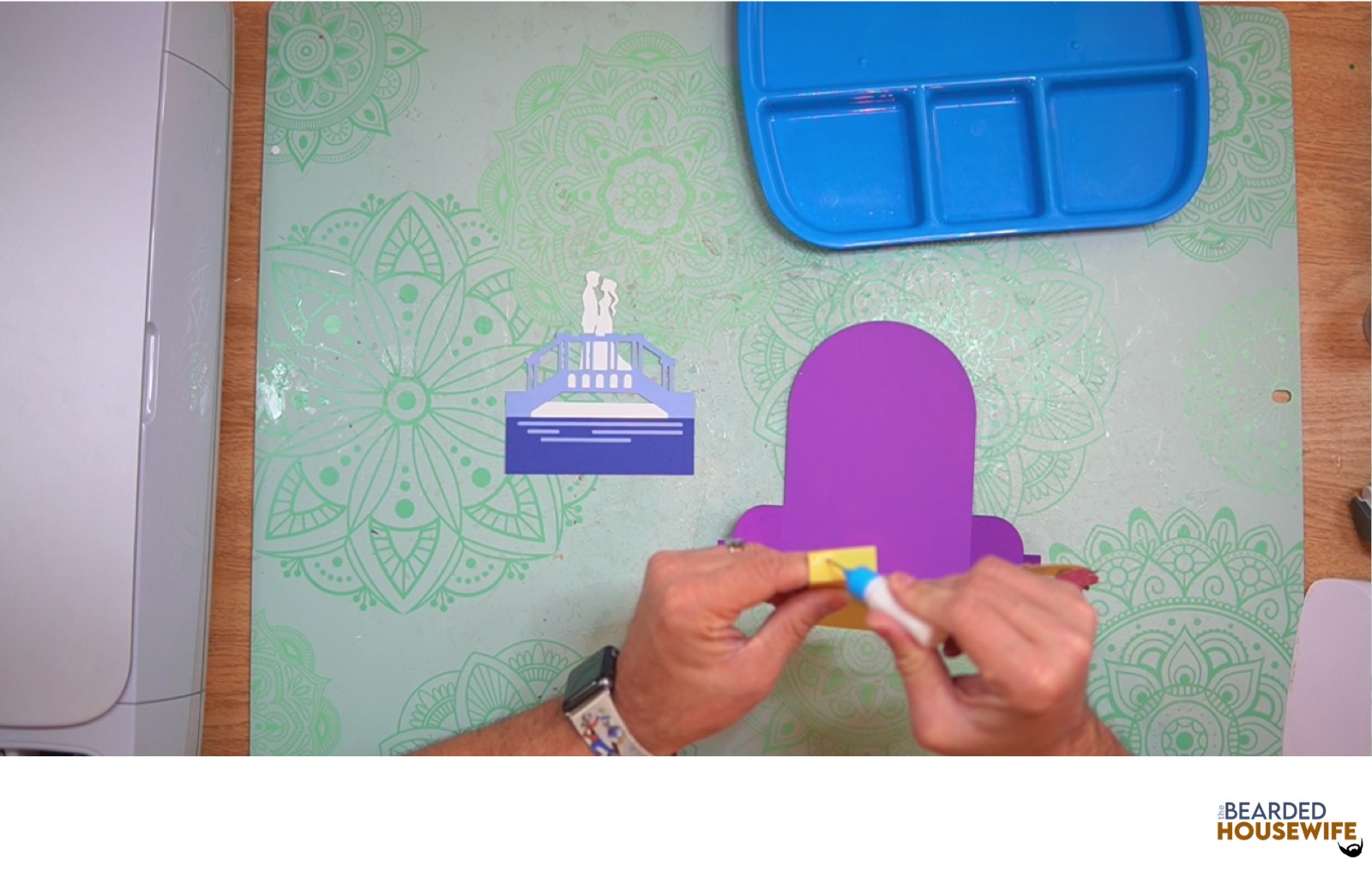 add glue to the left tab