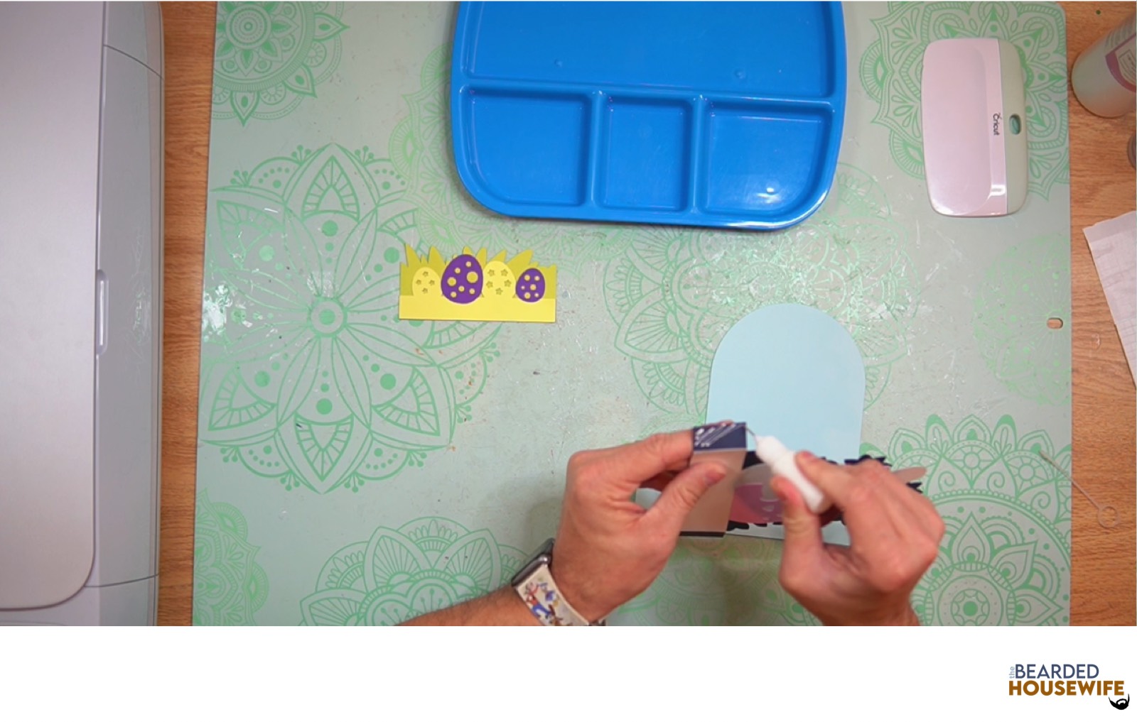 add glue to the left tab on the inside tab piece