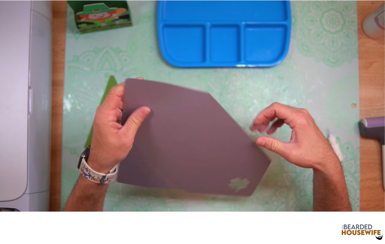 fold the envelope along the score lines