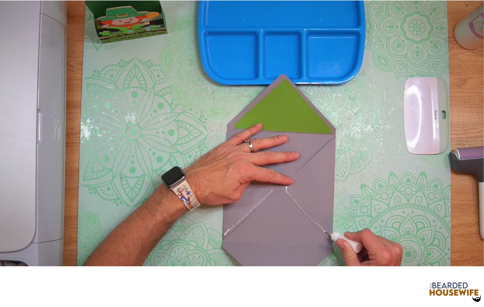 add glue to the bottom of the side flaps