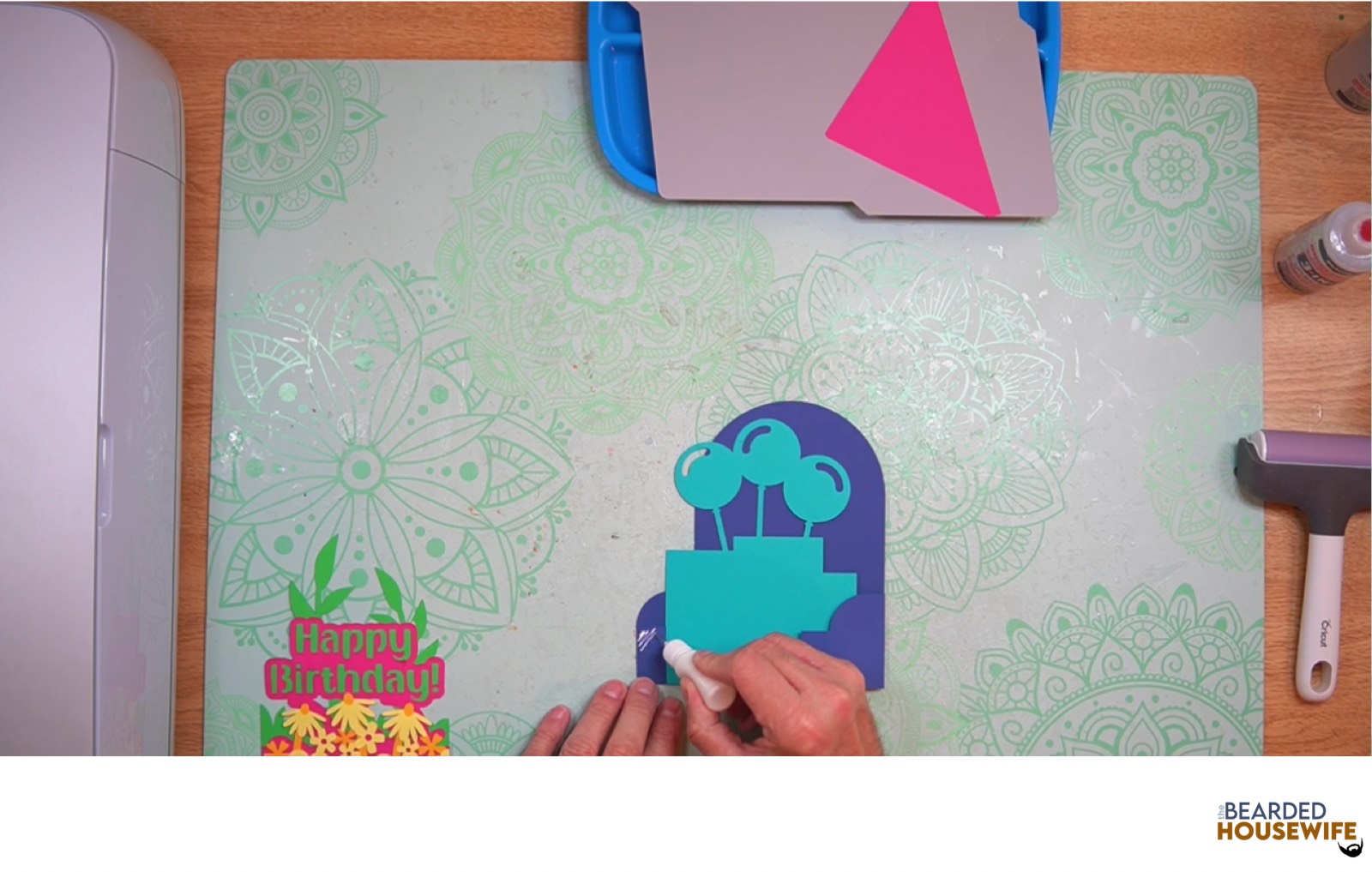 add glue to the left front tab
