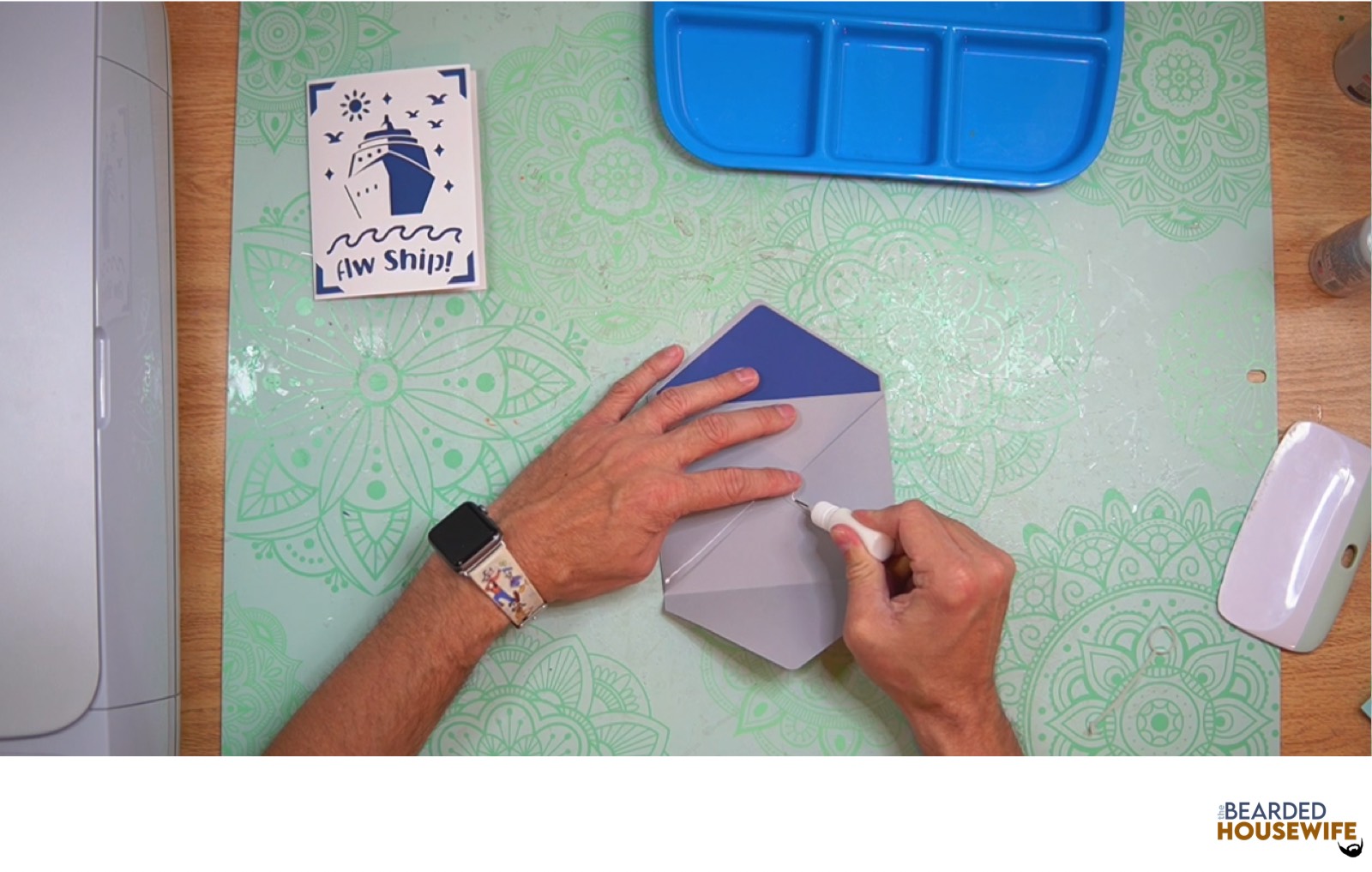 add glue to the bottom of the side flaps