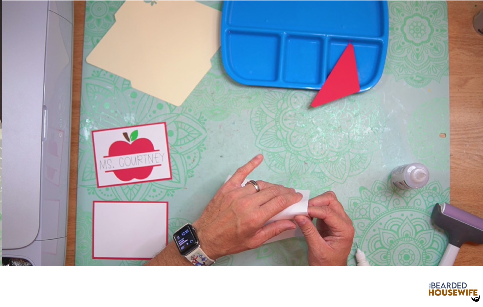 fold the card base