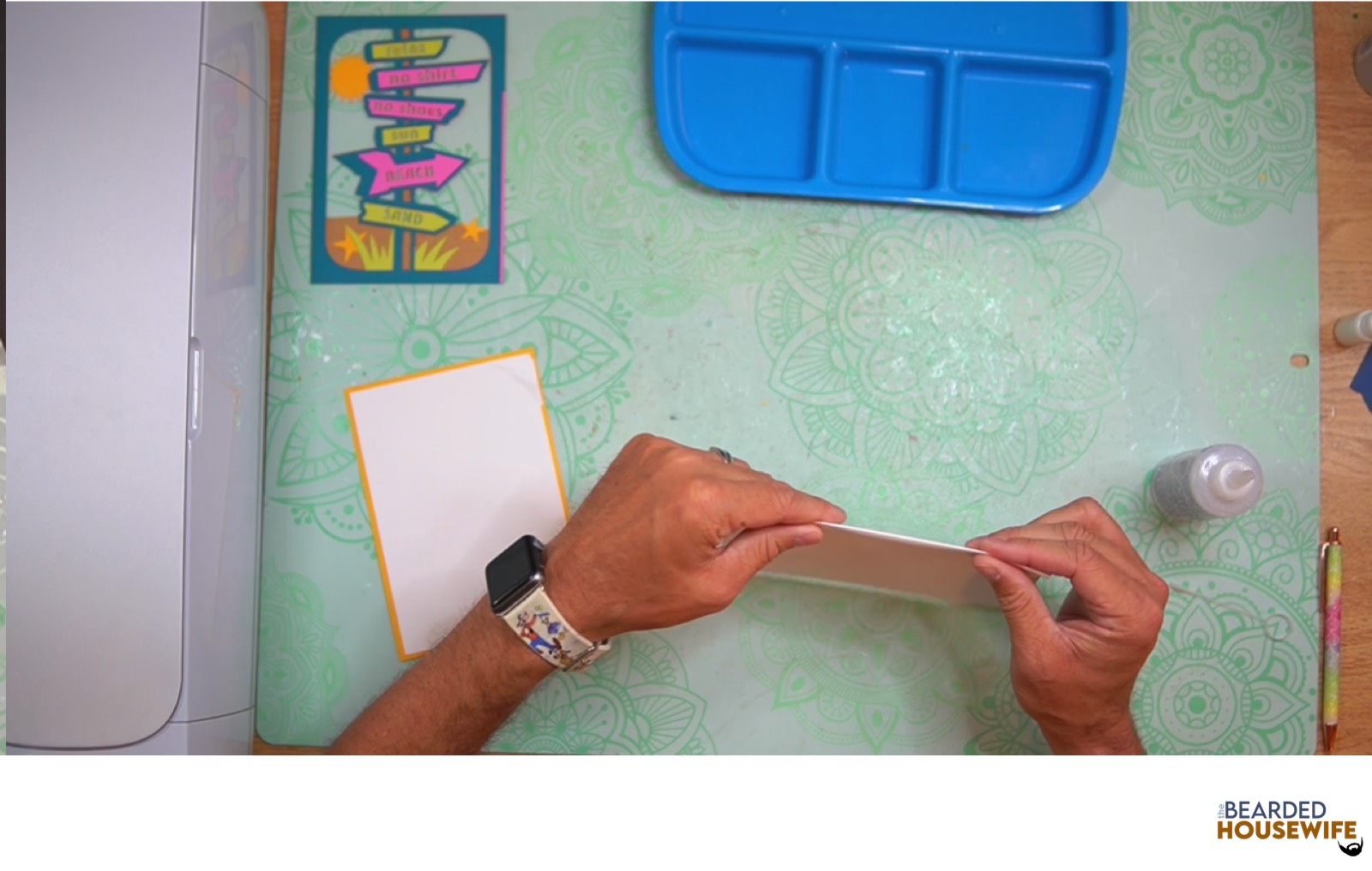 fold the card base