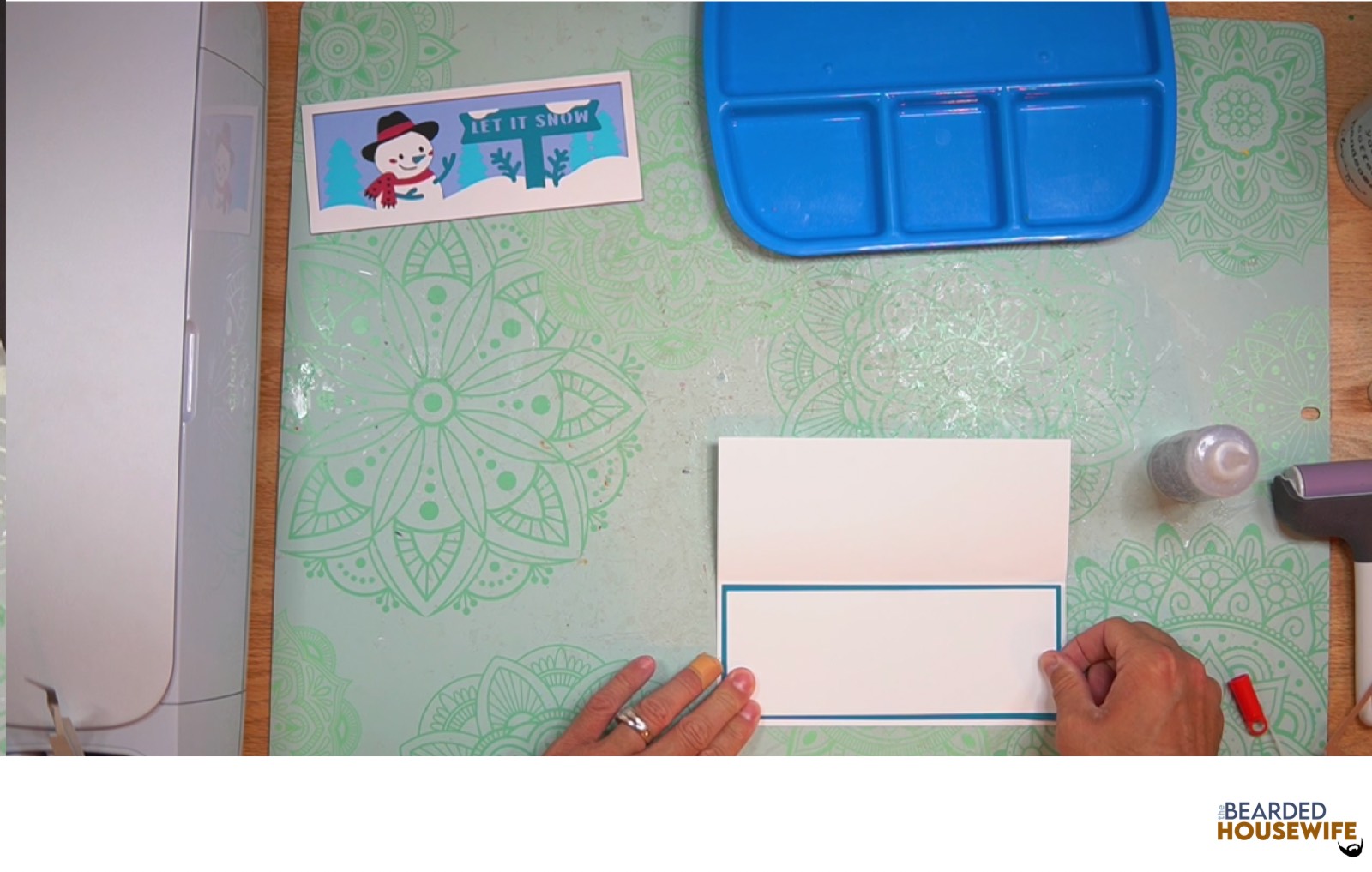 add the messaging panel to the inside of the card