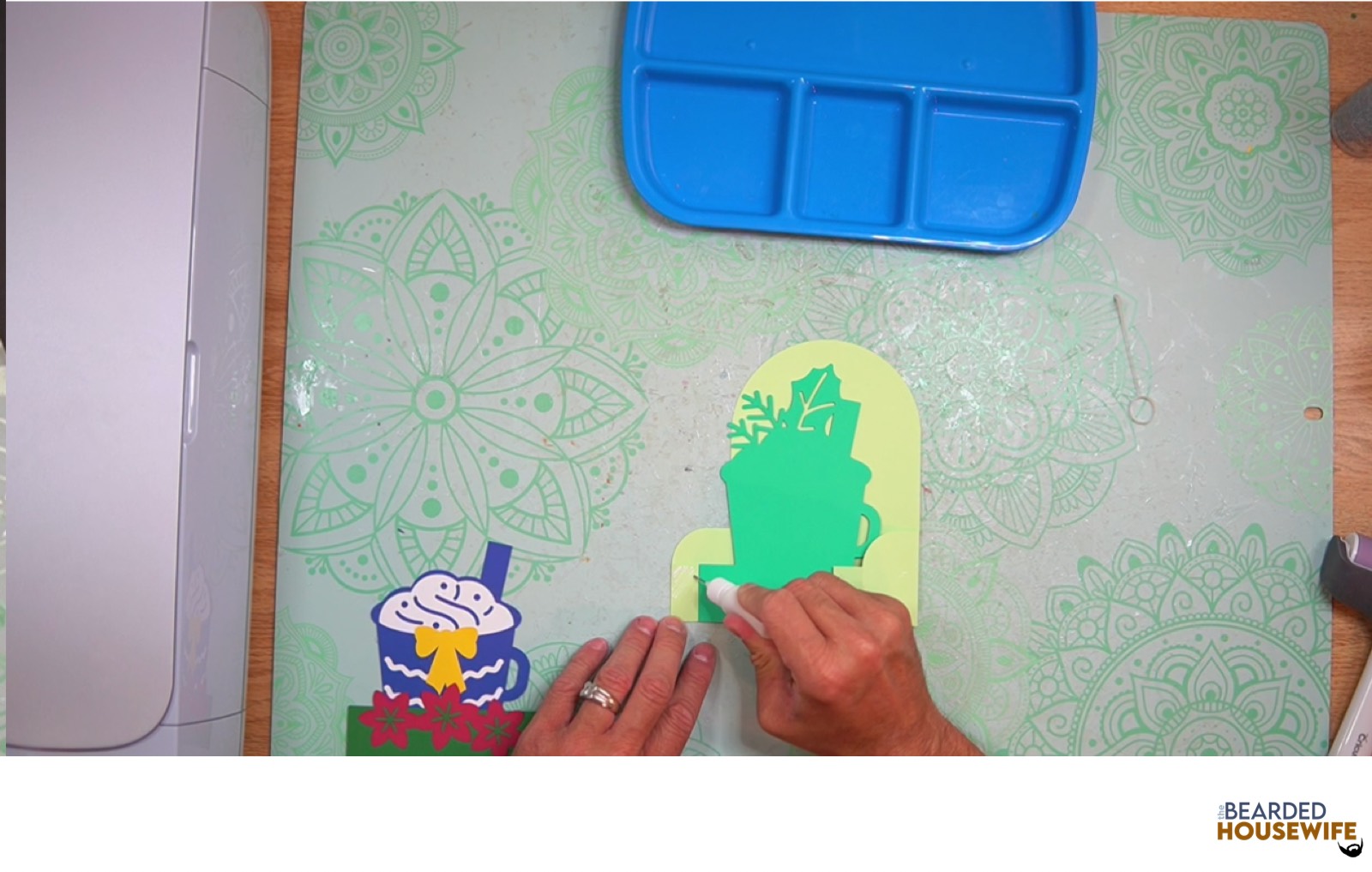 add glue to the front left tab