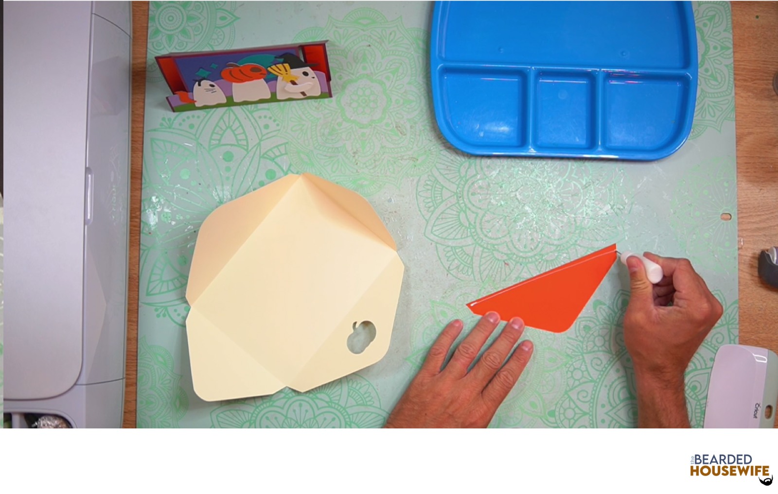 add glue to the inlay panel