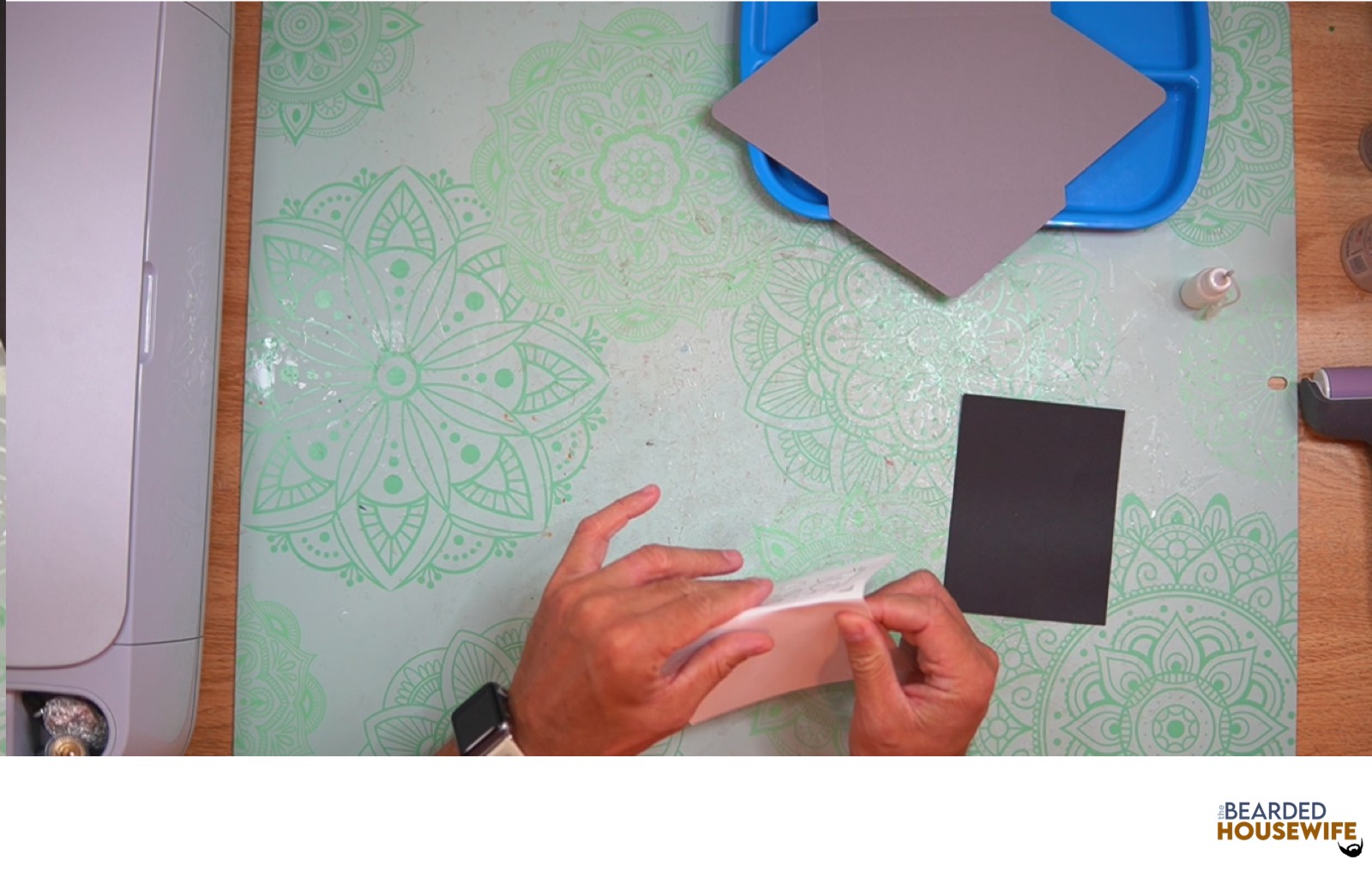 fold the card base