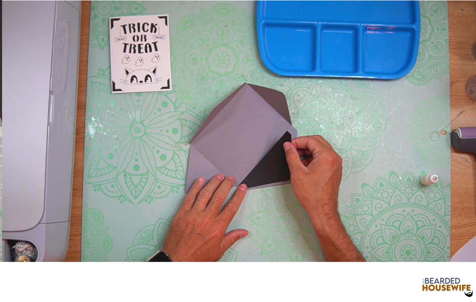 attach the inlay to the cutout on the envelope flap