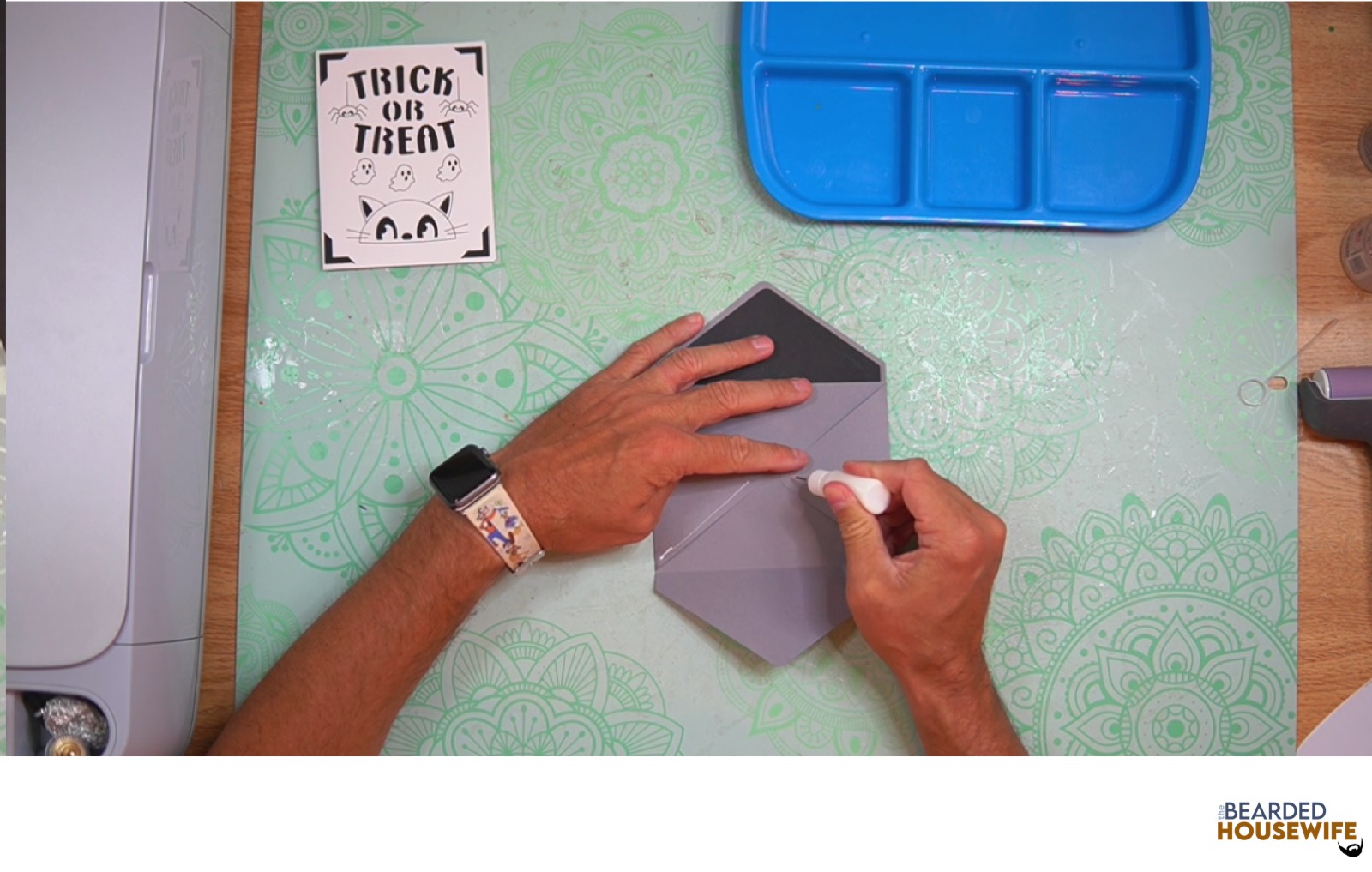 add glue to the bottom of the side flaps