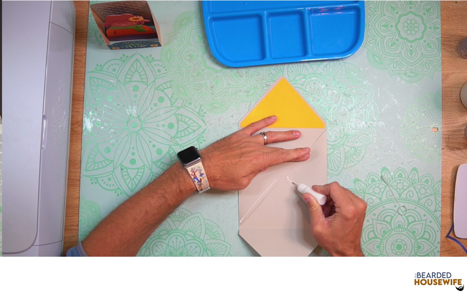 add glue to the bottom of the side flaps