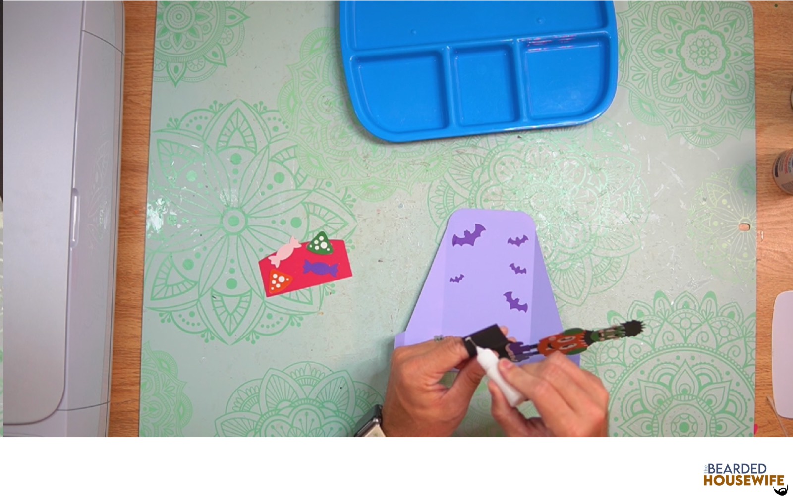 add glue to the left tab