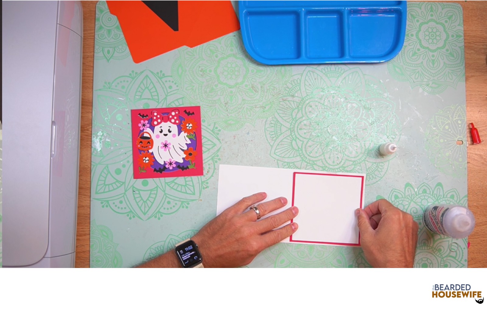 add the messaging panel to the inside of the card
